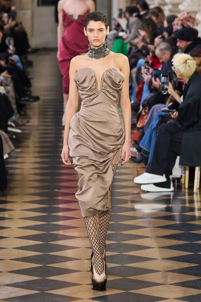 Look 62